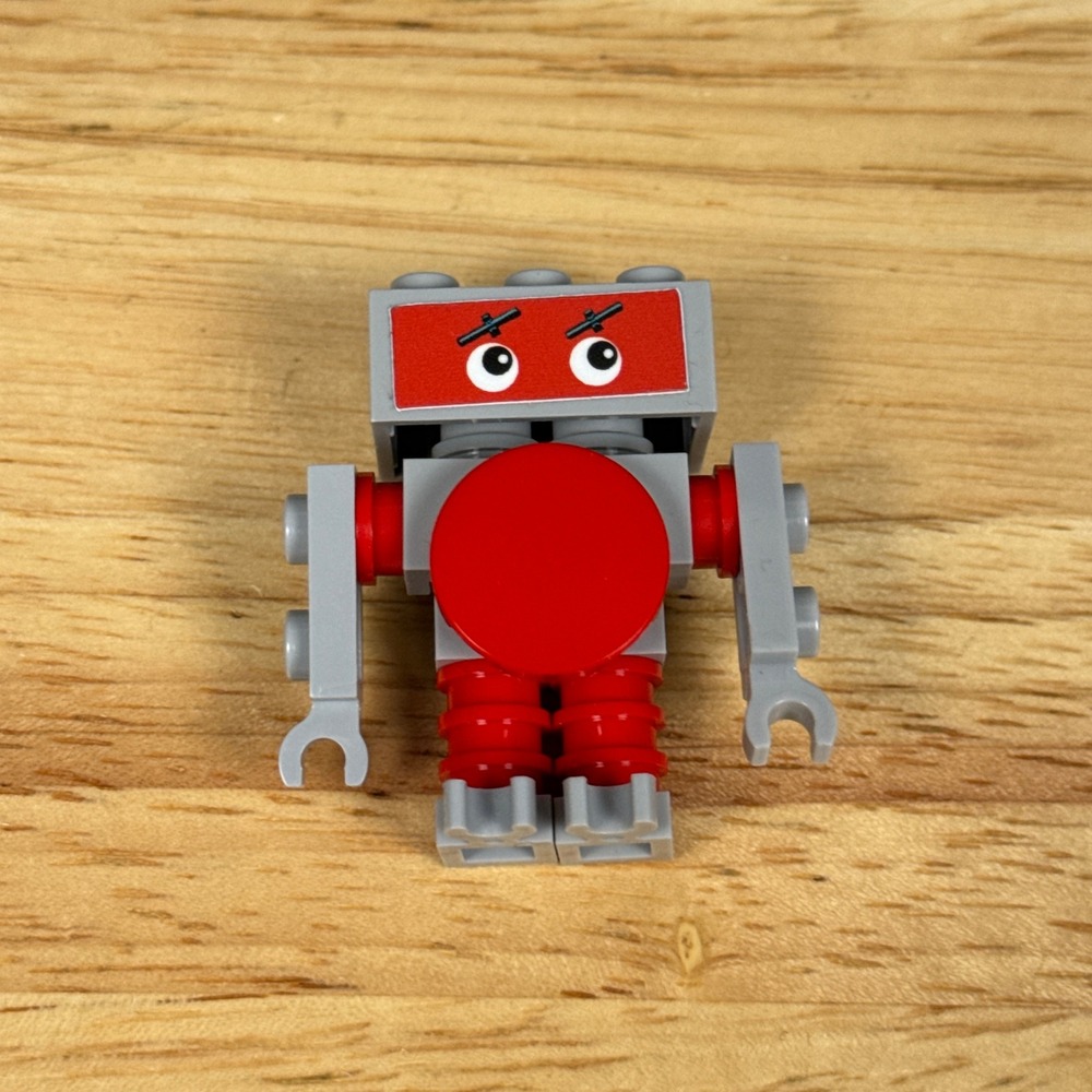 LEGO Brickfest 2023 Robot Mini Figure Exclusive Limited Edition